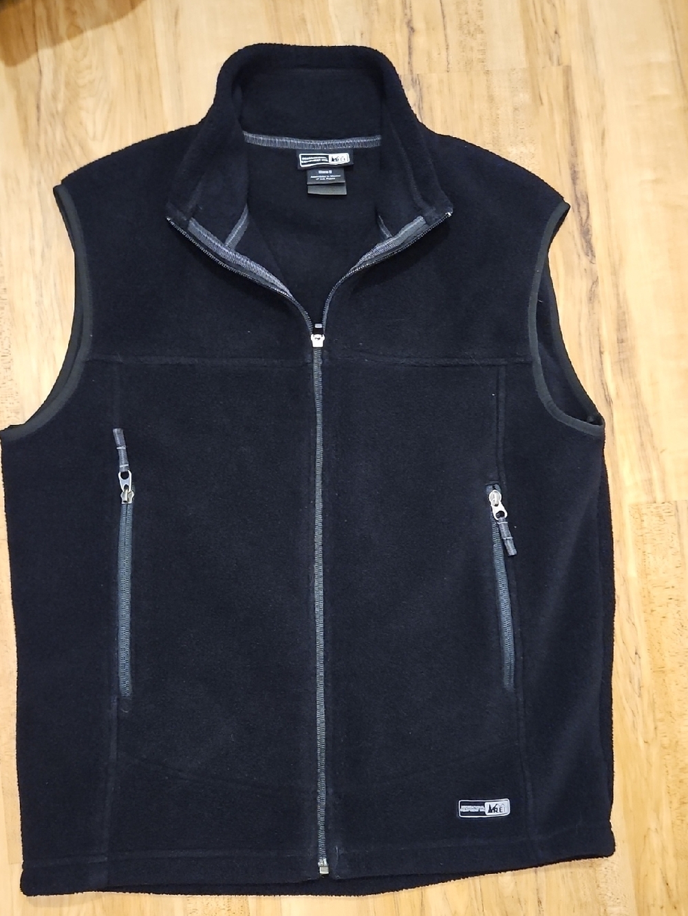 REI Black Men's Full-Zip Fleece Vest